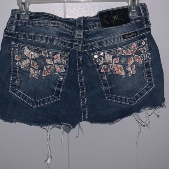 miss me jean shorts - Picture 2 of 3